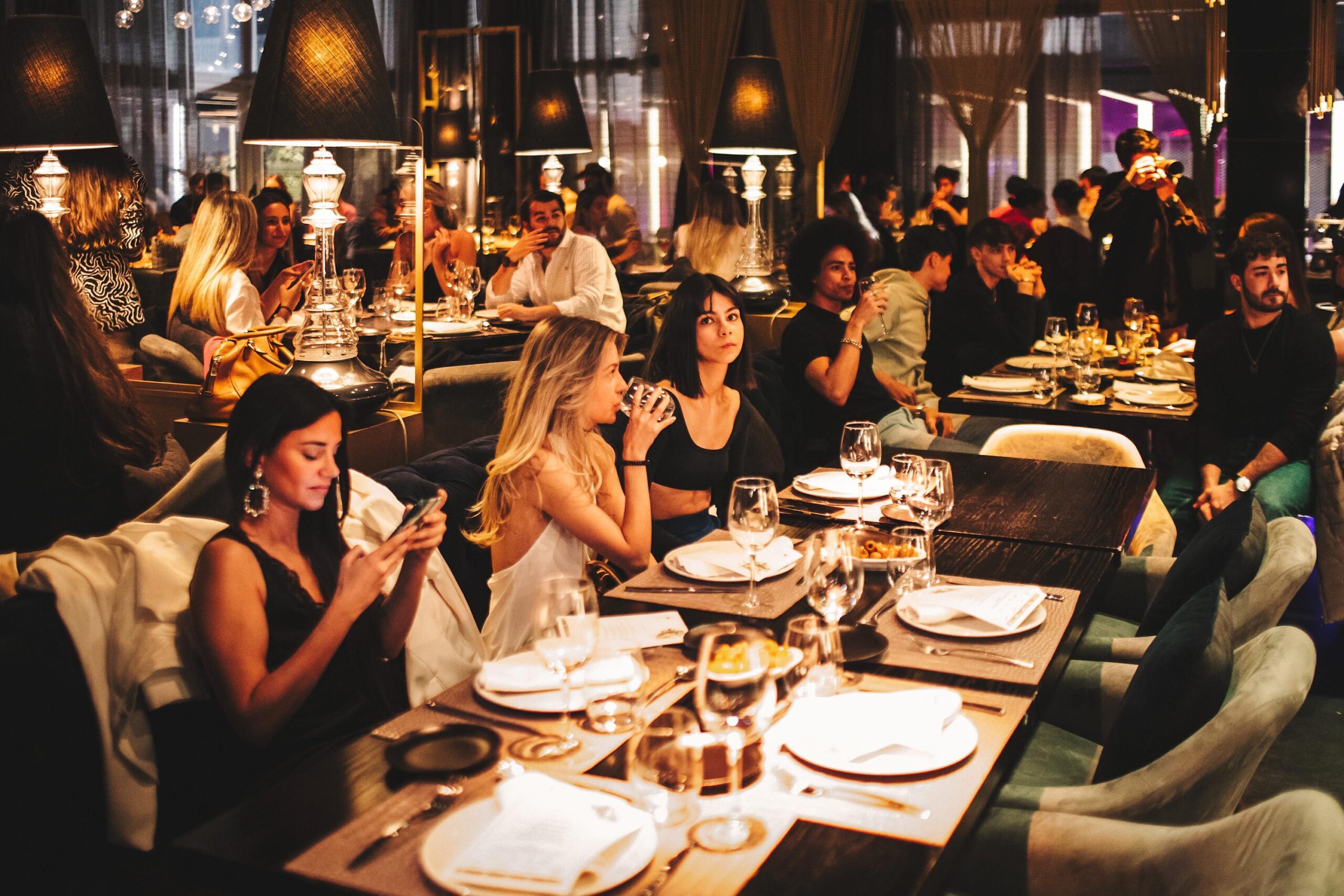Cenar En Madrid Con Musica